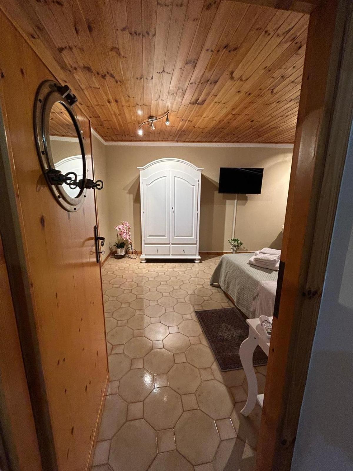 Casa Vacanze Romana 19 Giubileo 2025 Nettuno Luaran gambar